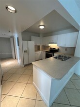 104 SW 9th St, Unit 1206 in Miami, FL - Building Photo - Building Photo