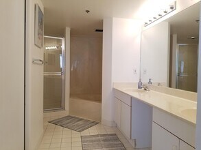 9950 S Ocean Dr in Jensen Beach, FL - Building Photo - Building Photo