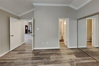 7761 Springville Dr photo'