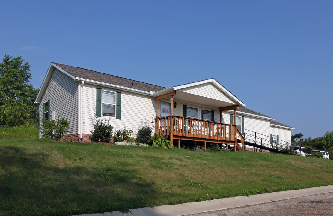 Grennan Mobile Village in Chardon, OH - Building Photo