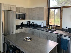 600 Indian Lookout Rd, Unit 1/2 in Lyons, CO - Building Photo - Building Photo