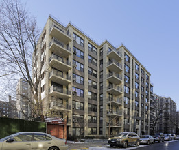 Walden Terrace in Rego Park, NY - Building Photo - Building Photo