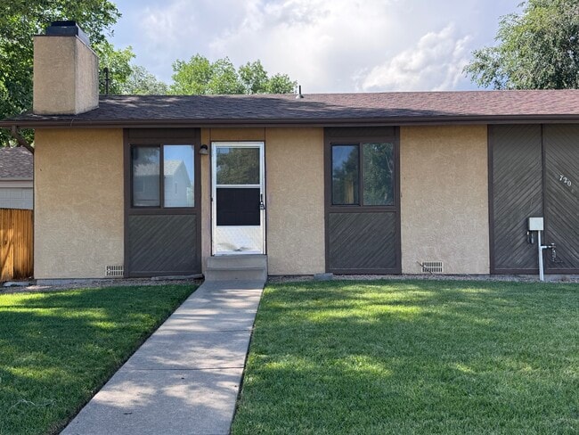 720 S 24th St in Colorado Springs, CO - Building Photo - Building Photo