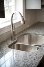 635 Hanover Street in Manchester, NH - Building Photo - Building Photo