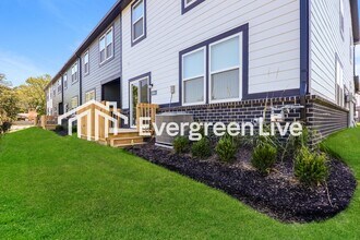 8971 Willis Wy in Avon, IN - Building Photo - Building Photo