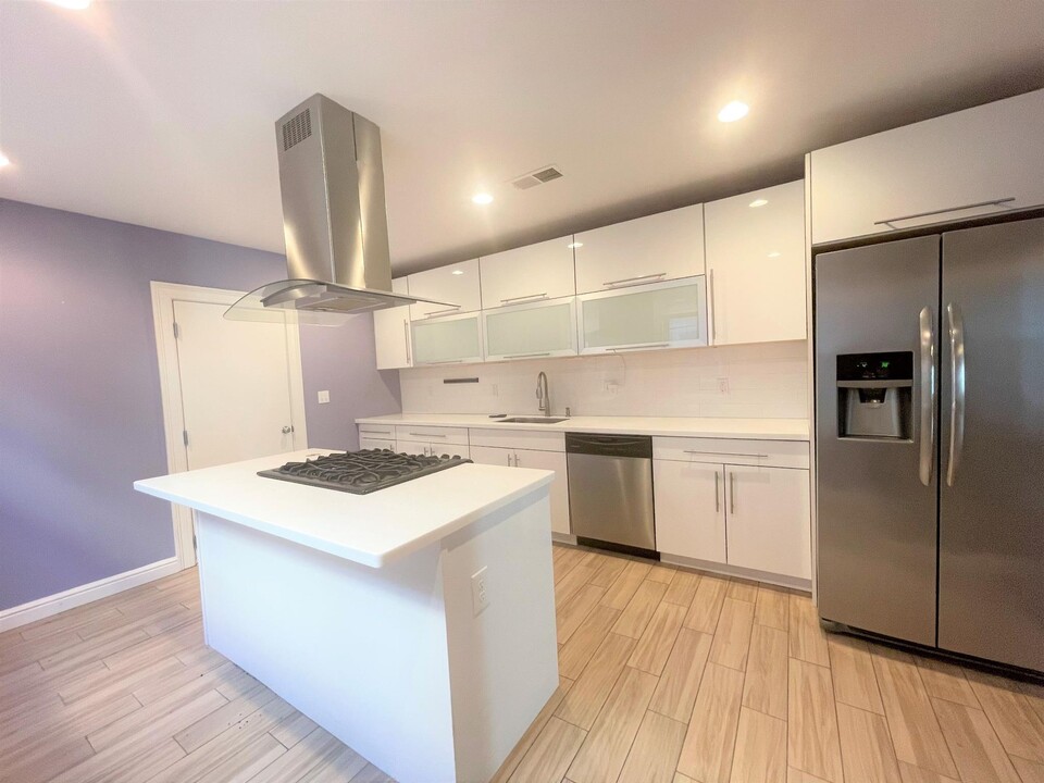 20 Marie Ave, Unit 3 in Cambridge, MA - Foto de edificio