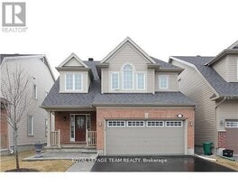 2714 Grand Vista Cir in Ottawa, ON - Building Photo