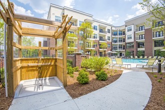 Jones Grant Urban Flats in Raleigh, NC - Building Photo - Building Photo