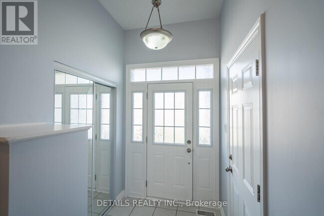 303 Bobolink Ridge in Ottawa, ON - Building Photo - Building Photo