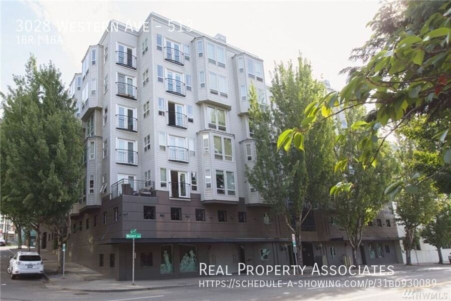 3028 Western Ave in Seattle, WA - Building Photo