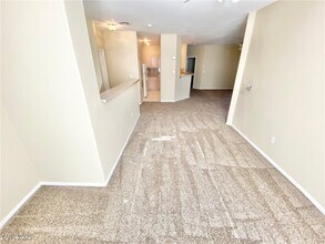 1613 Cardinal Bluff Dr in Las Vegas, NV - Building Photo - Building Photo