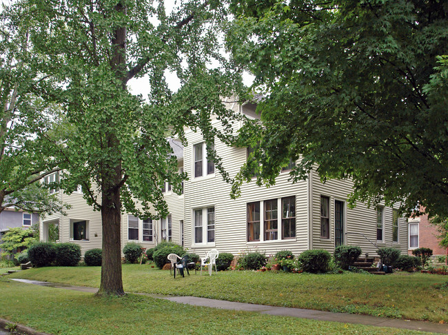 82 South Cedar / 214 Oak St. in Oberlin, OH - Building Photo - Building Photo