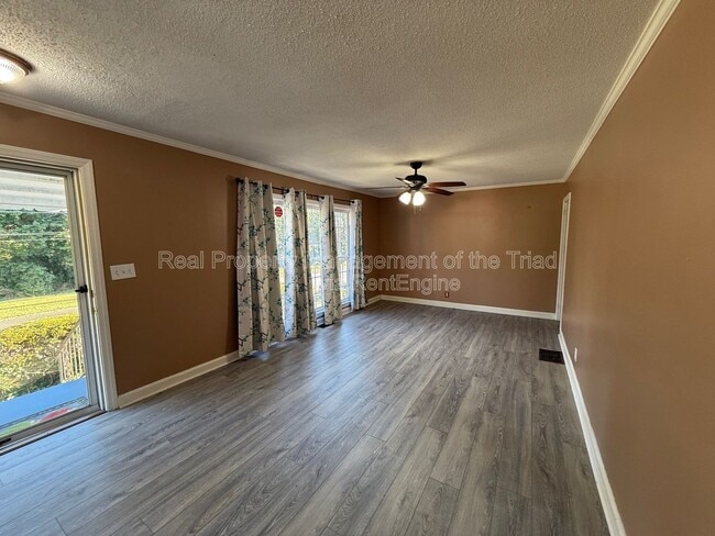 3013 Masonic Dr in Greensboro, NC - Building Photo - Building Photo