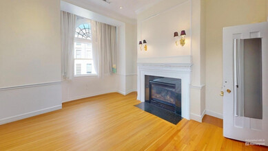 22 Beacon St, Unit 6 in Boston, MA - Building Photo - Building Photo