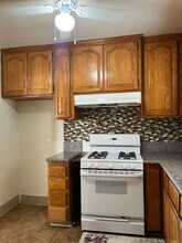 330 S Virginia Ave in Azusa, CA - Foto de edificio - Building Photo