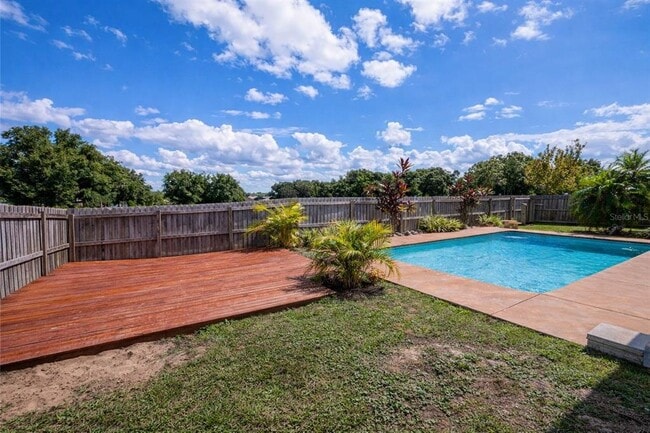 6018 Charloma Dr in Lakeland, FL - Building Photo - Building Photo