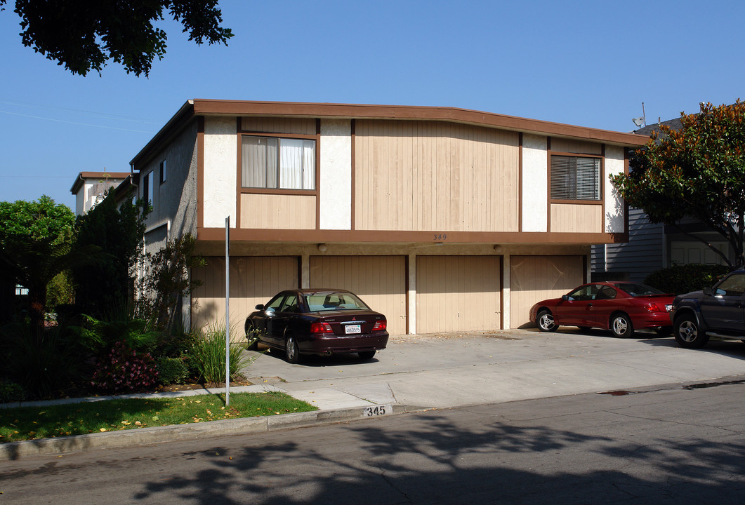 349 Virginia St in El Segundo, CA - Building Photo