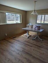 615 Center Point Ct NW, Unit 4 in Bemidji, MN - Foto de edificio - Building Photo