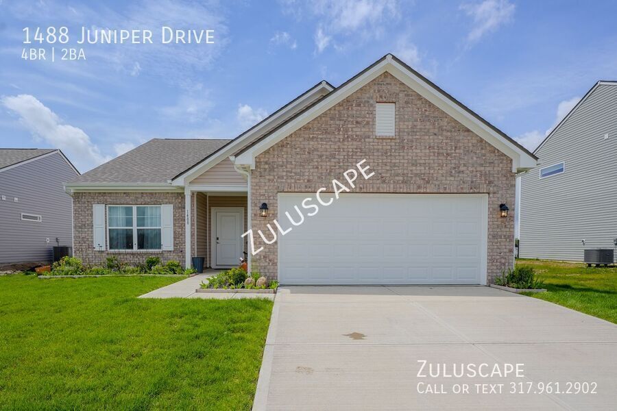 1488 Juniper Dr in Sheridan, IN - Building Photo