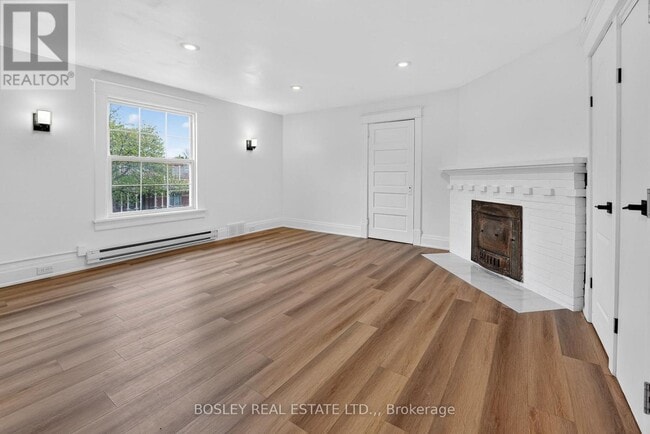 property at 4 Queen St