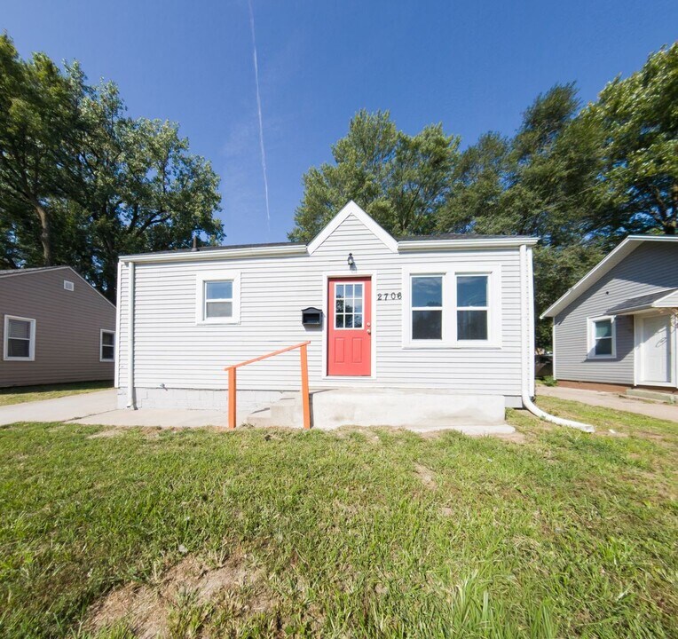 2706 SW 7th St in Des Moines, IA - Building Photo