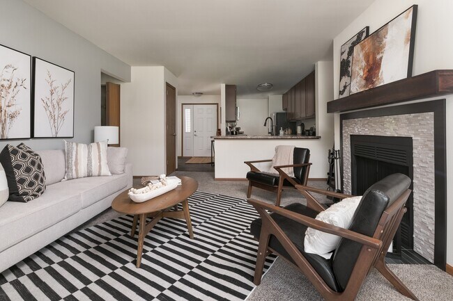 Manchester Oaks in Franklin, WI - Foto de edificio - Building Photo