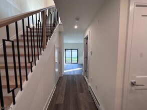 250 Morningside Ave in Cliffside Park, NJ - Building Photo - Building Photo