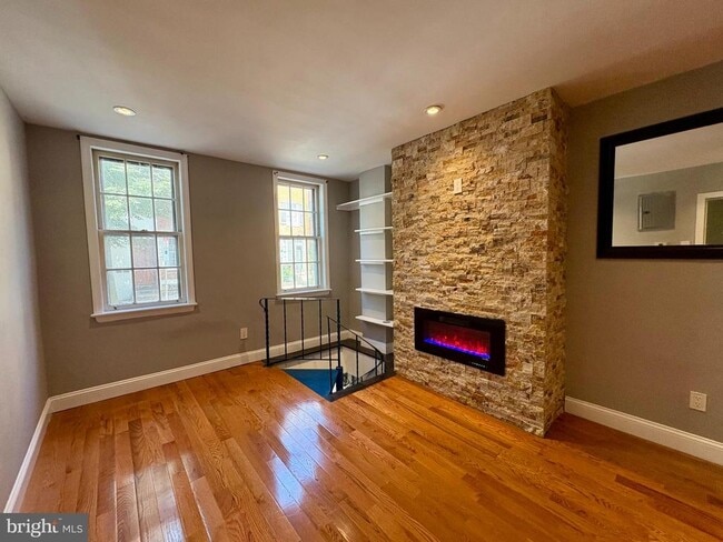 property at 341 S 12th St
