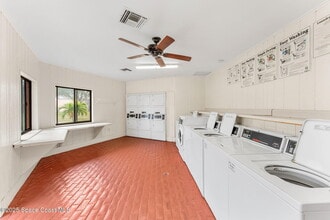 176 San Juan Cir in Melbourne, FL - Building Photo - Building Photo