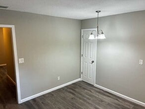 6332 Fabian Dr in Jacksonville, FL - Building Photo - Building Photo