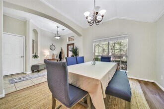 18 Ebony Oaks Pl in Spring, TX - Foto de edificio - Building Photo