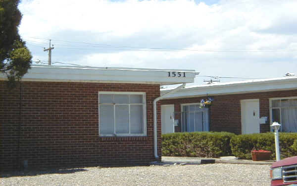 1551 Alton St in Aurora, CO - Foto de edificio - Building Photo