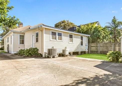 property at 5660 Ada Pl