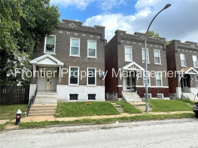 529 Eiler St in St. Louis, MO - Building Photo - Building Photo