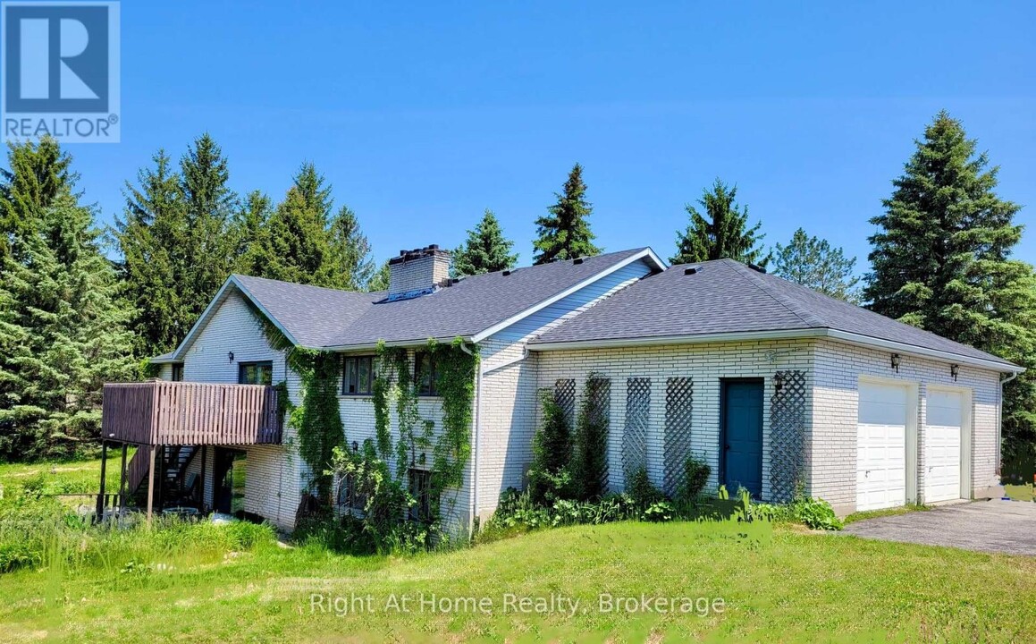 19 Charing Cross Rd in Waterloo, ON - Building Photo