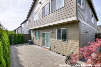 17018 NW Trillium St in Portland, OR - Building Photo - Building Photo