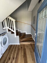 105 W Summit St in Winterset, IA - Building Photo - Building Photo