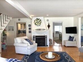 2190 Ocean Blvd in Rye, NH - Building Photo - Building Photo