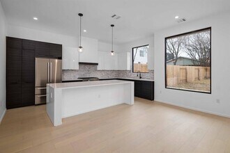 1704 Kinney Ave in Austin, TX - Building Photo - Building Photo