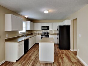 8093 Willow Brook Crossing Dr in Blacklick, OH - Building Photo - Building Photo