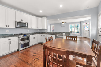 200 W 5th St, Unit A in Frederick, MD - Foto de edificio - Building Photo