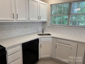 3710 Burntwood Ct in Charlotte, NC - Building Photo - Building Photo
