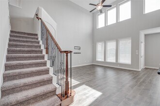 12816 Oak Fls Dr in Pearland, TX - Building Photo - Building Photo