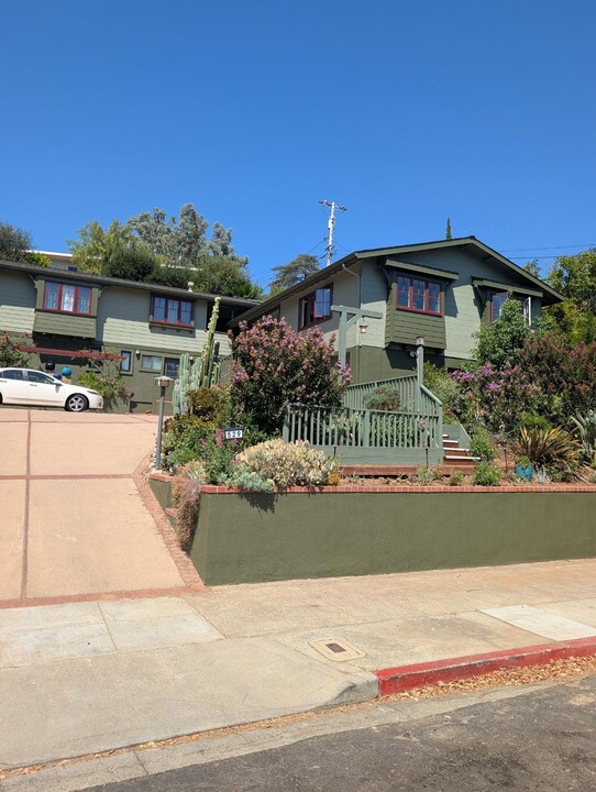 529 San Benito Ave, Unit B in Los Gatos, CA - Building Photo