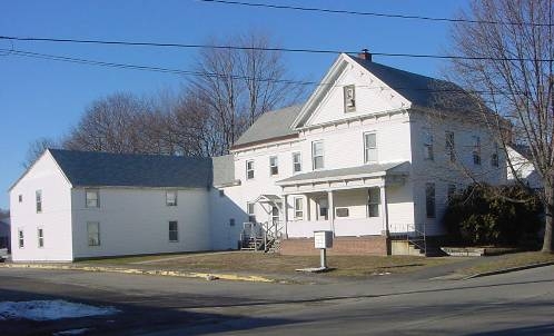 84 Union St in Brunswick, ME - Foto de edificio - Building Photo