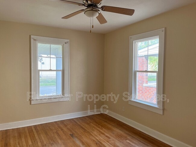 2244 S 9th St in Springfield, IL - Building Photo - Building Photo