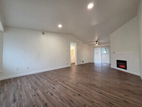 1106 106th St Ct E in Tacoma, WA - Building Photo - Building Photo