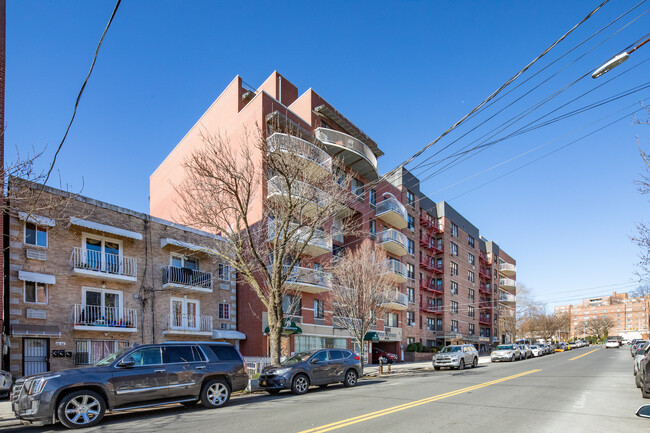 Bulk 12-Unit Condo Package in Jamaica, NY - Foto de edificio - Primary Photo