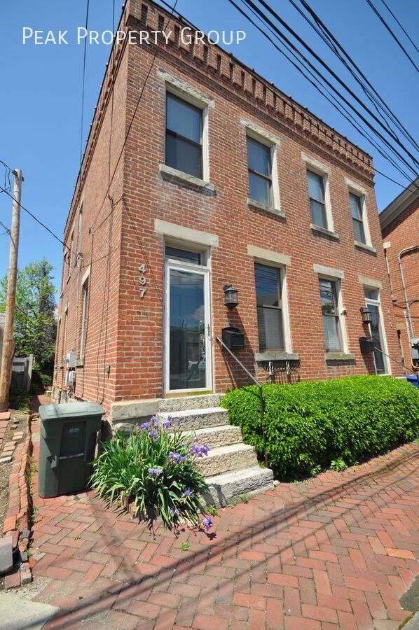 property at 497 S Lazelle St