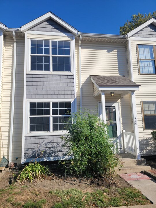 872 Upholland Ln in Columbus, OH - Building Photo